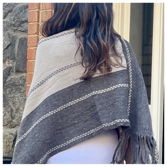 Boho Soft Knit Fringed Poncho - Picture 4 of 5